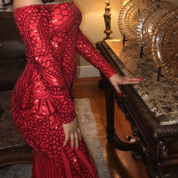 Dress - Picture 2 of 3